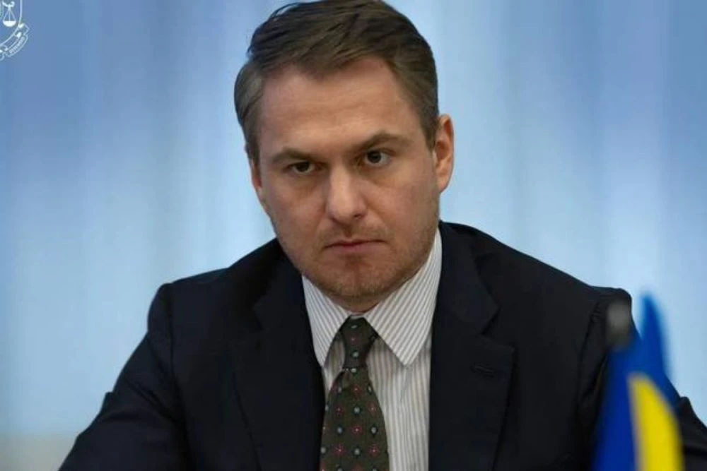 Кравченко подав у відставку з посади генпрокурора