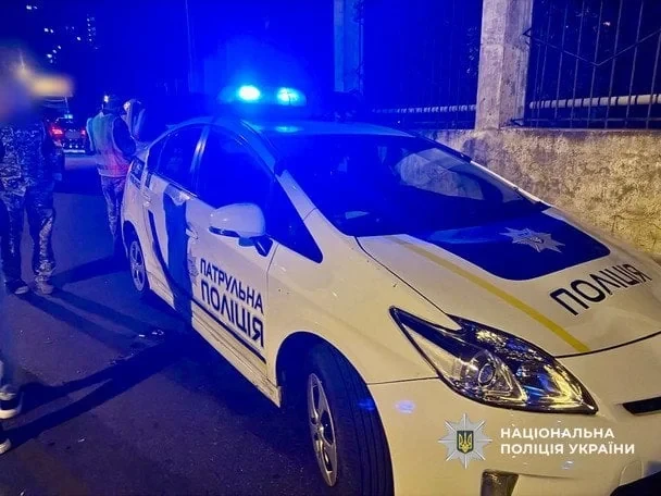 BMW збиває поліцейських і військових ТЦК в Одесі